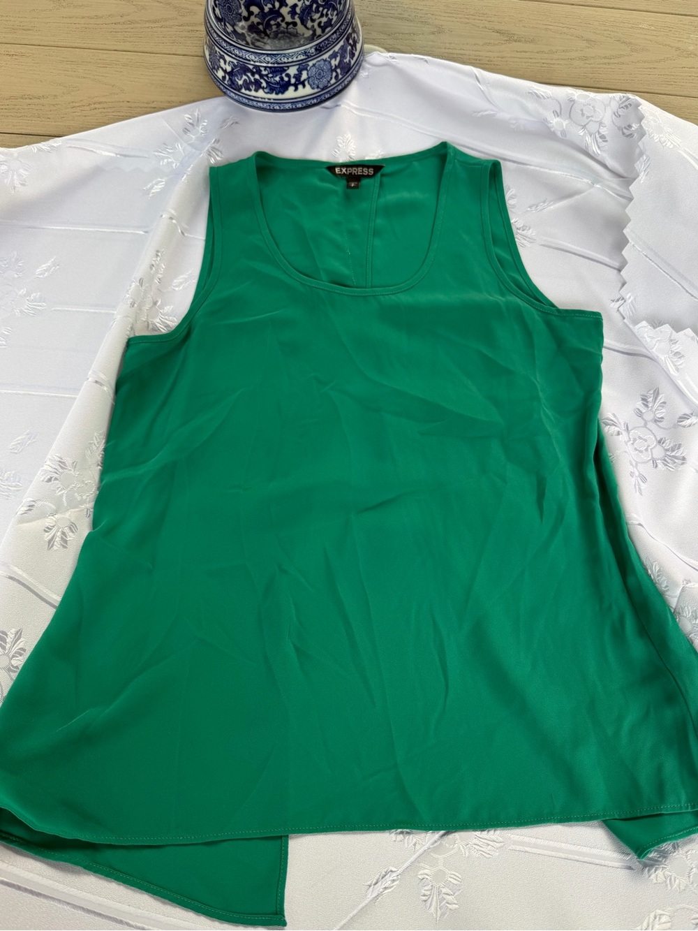 Express Emerald Green Sleeveless Split-Back Blouse Size Small